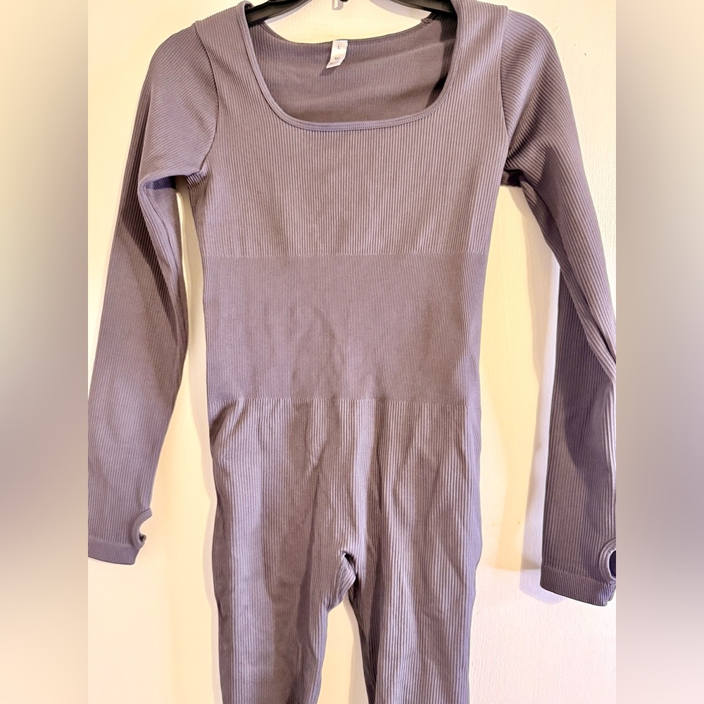 3 Ribbed Compression‎ Jumpsuits - Picture 11 of 15